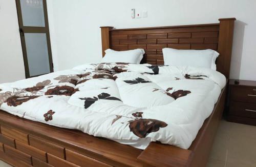 Lome Hotel | Hotel Mboloani