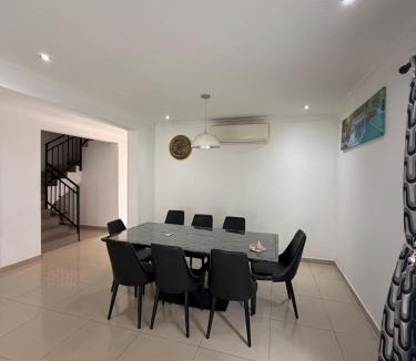 Cantonments Apartment | 4BR Town House Cantonments, Pool, Private Garden