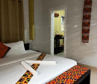 Elmina House | Afiki