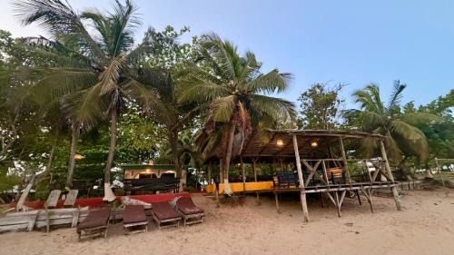 Busua Hotel | Hideout Lodge
