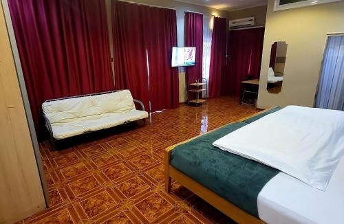 Adenta House | Ghouse - Ideal For Friends - family And Corporate