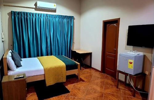 Adenta House | Ghouse - Ideal For Friends - family And Corporate