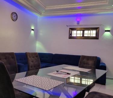 Lome Apartment | Appartement deux chambres-salon