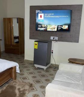 Koforidua Hotel | Senalli Hotel