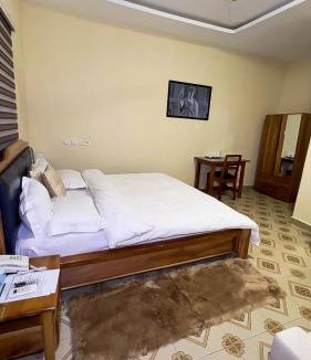 Koforidua Hotel | Senalli Hotel