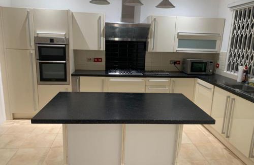 Sekondi-Takoradi Apartment | Haven Seven Property - 1 bedroom, 2 bedroom, 3 bedroom Executive options