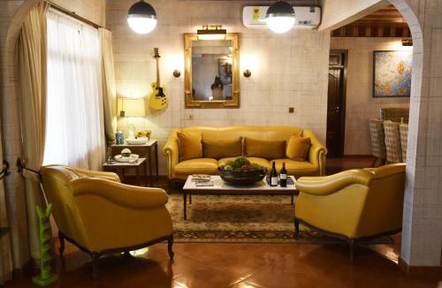 Kumasi Hotel | The Village Courtyard Hotel