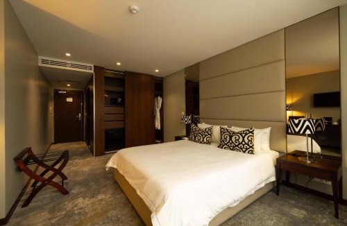 Cantonments Hotel | Fiesta Residences Boutique Hotel and Serviced Apartments.