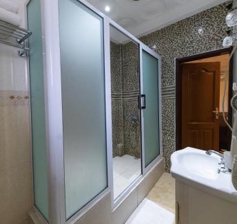 Dzorwulu Hotel | Airport West Hotel