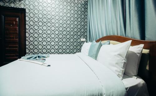 Sakumono Hotel | Plus 33 Hotel