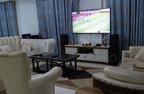Tema Bed & Breakfast | Atom Height Apartment