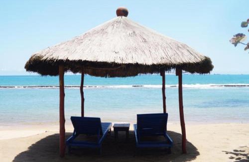 Lome Hotel | CASE de ROBINSON