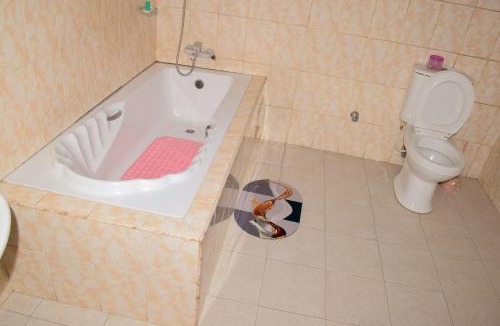 Kwabenyan House | Kelsey Lodge, Guest House