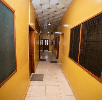 Accra Hotel | Bombay Hotel