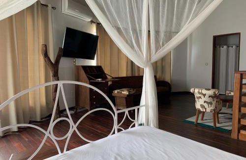 Lome Hotel | Marcelo Beach Club