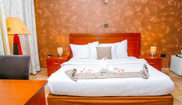 Midindi Hotel & Conference Center