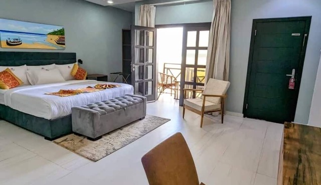 Breezes Beach Resort