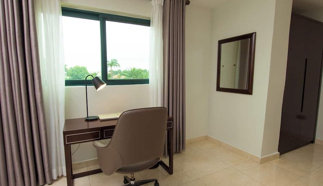 Crystal Palm Hotel