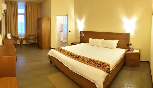 Robinhood Inn in Accra
