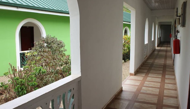 Pioneer Guest Lodge