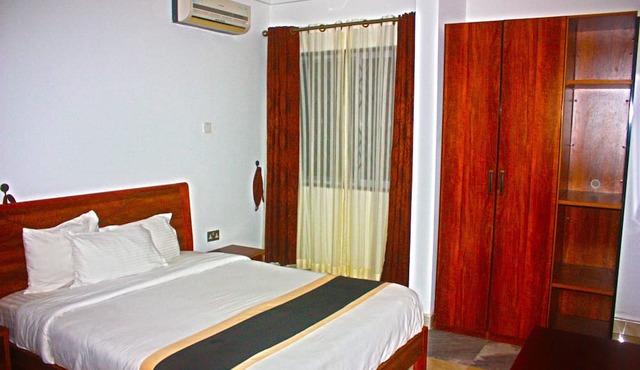 Ibisa Hotel