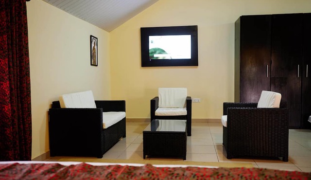 Janjay Hotel