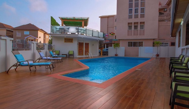 Central Hotel- Ridge