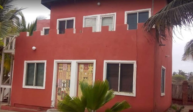 Dreamland Beach Resort - Hostel in Ada