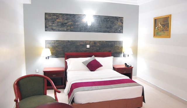 Tomreik Hotel