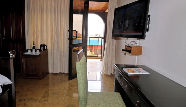 Village Courtyard Hotel