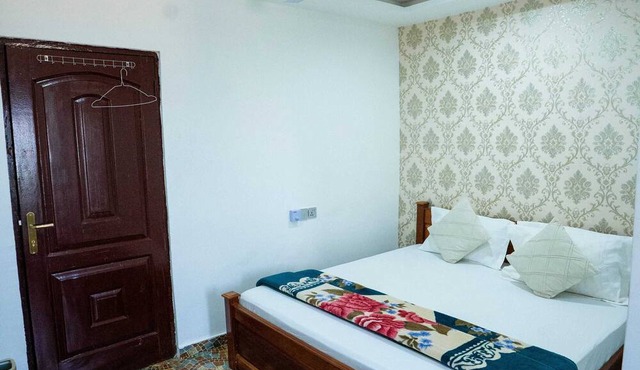Eastern Plus Hotel