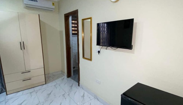 NickJaak Courtyard Rooms in Accra