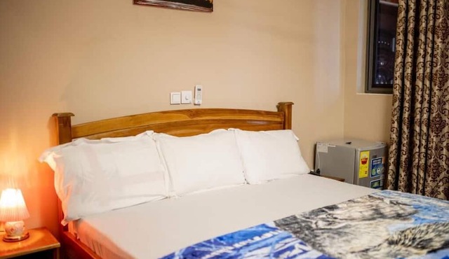 Milady Hotel in Amasaman