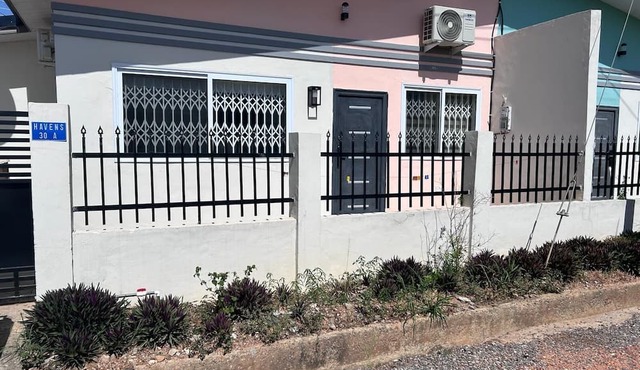 Danfa - 1 Bed - 1 Bath - Pet Friendly - Parking in Kweiman Station/ danfa