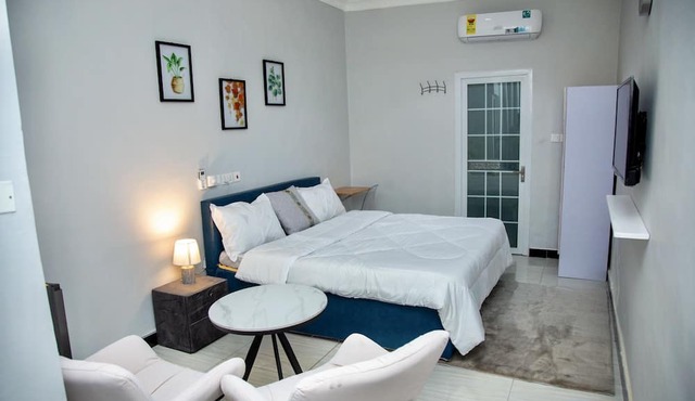BryMac Hotel