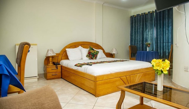 BROOKVALE HOTEL