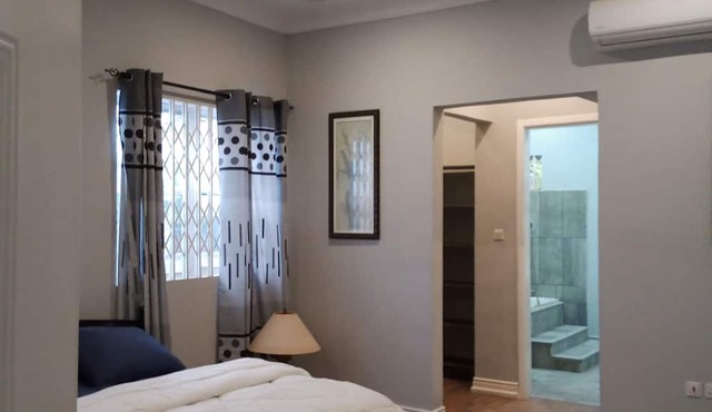 4 Bedrooms Family House Sakumono