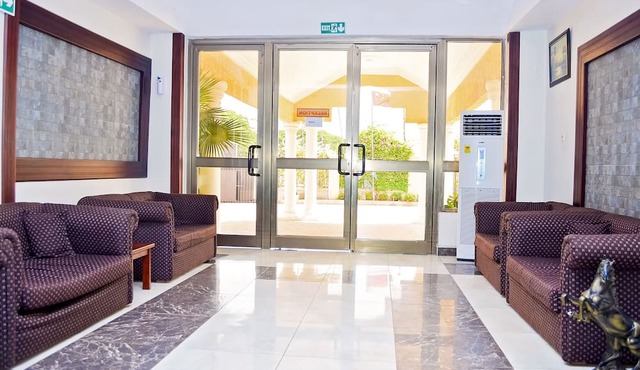 Bethel Heights Hotel in Adentan