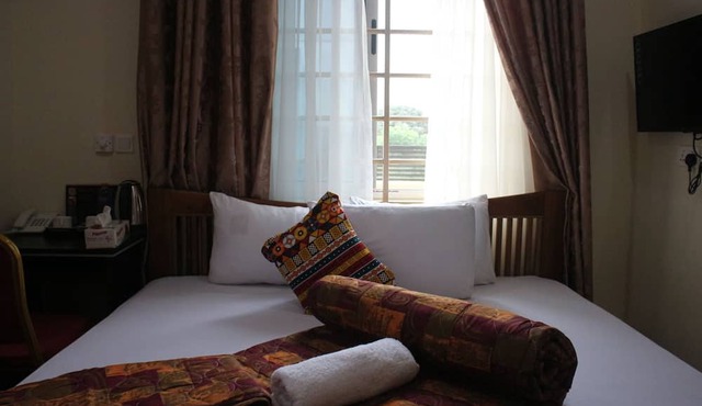 Crystal Premier Hotel