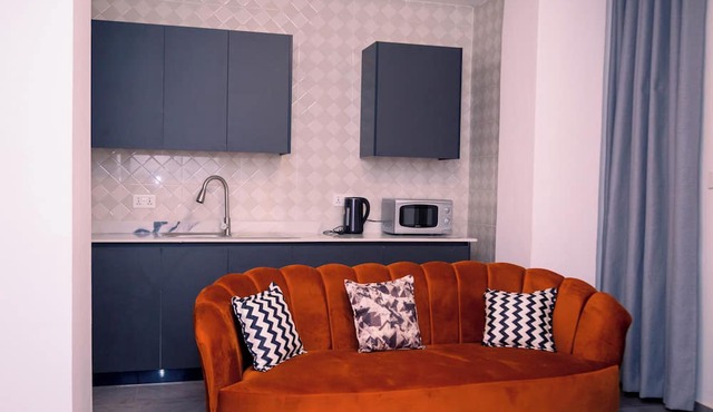 A comfortable stay in a convenient location,a peaceful atmosphere and free WiFi in Pantang West