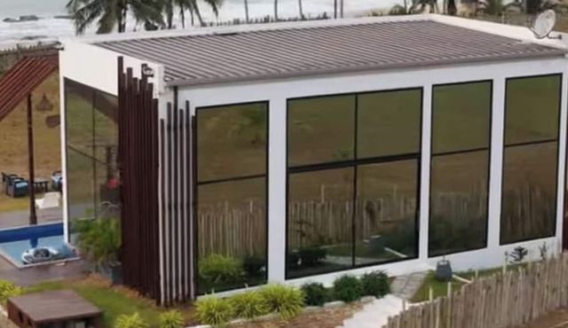The Paralia One-Bedroom Beach Villa in Elmina