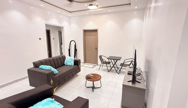 Modern 2BR Apartment | Starlink Wi-Fi | Free Parking