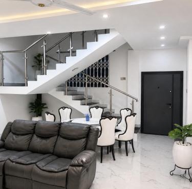 Kingdom homes in Amanfro