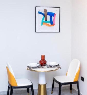 Rosedale luxury apartment