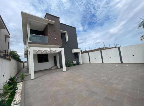 Teddy's Villa in Ogbojo