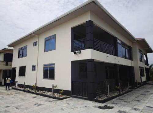 Spacious Home , Villa not far from beach in Elmina