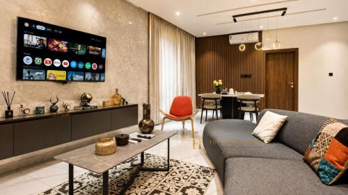 Executive Cozy Suite at THE HIDDEN DOMUS I Saltpond Suite in Madina