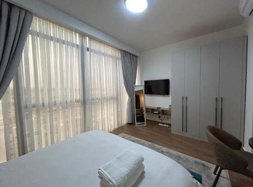 Lawrounds Luxury, Harmonia Residence, Airport