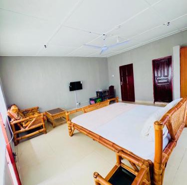 BERG'S BEACH HOUSE