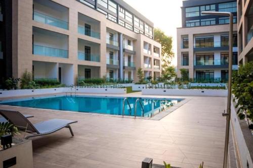 Lovely One Bedroom Apt at The Embassy Gardens with Fast Internet, Pool & Gym in Accra